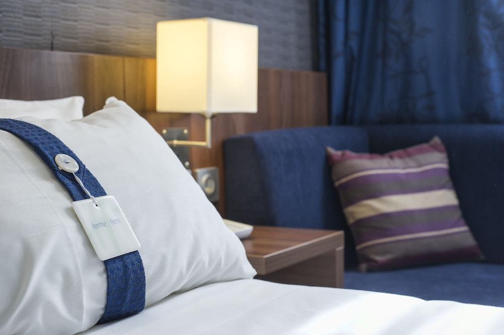 Holiday Inn Express Lille Centre By Ihg Ngoại thất bức ảnh