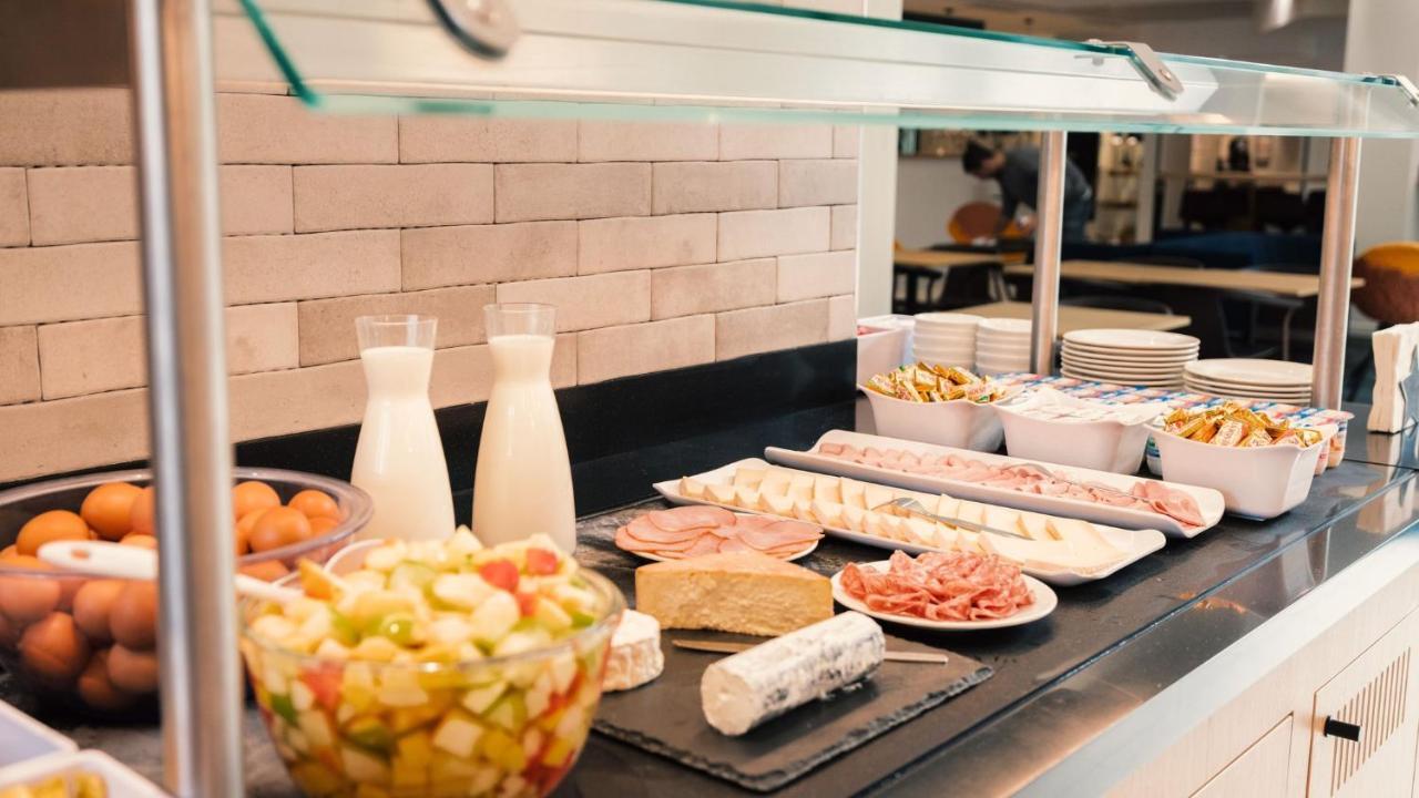 Holiday Inn Express Lille Centre By Ihg Ngoại thất bức ảnh