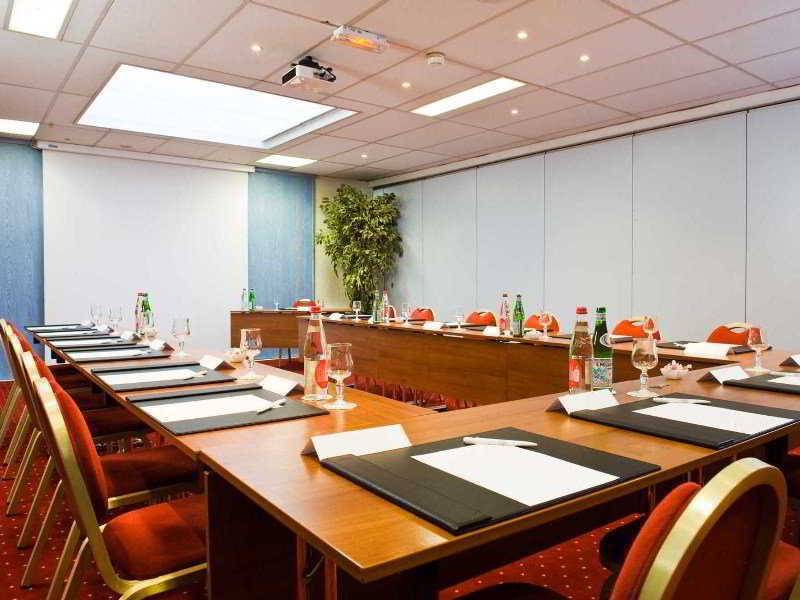 Holiday Inn Express Lille Centre By Ihg Ngoại thất bức ảnh