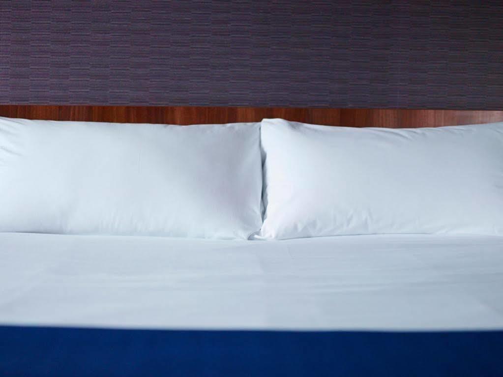 Holiday Inn Express Lille Centre By Ihg Ngoại thất bức ảnh